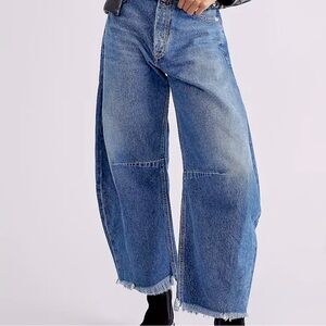 BWT Barrel Jean Wide Leg Denim